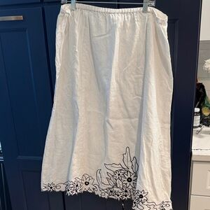 JM Collection White Skirt with Black Floral Design